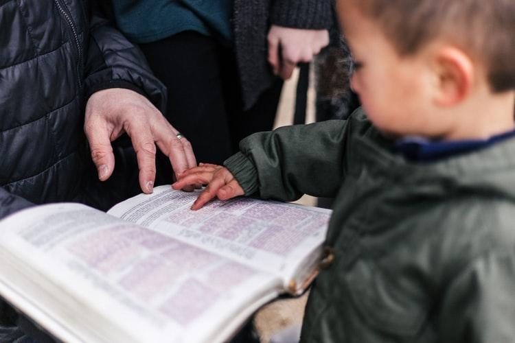 teaching the Bible to kids